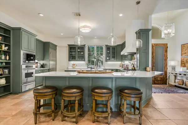 817 Woodcreek Ranch RD, Wimberley, TX 78676