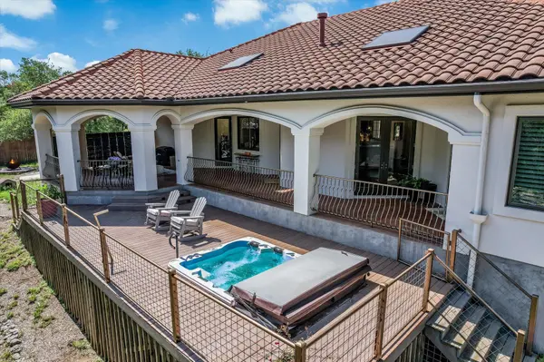 817 Woodcreek Ranch RD, Wimberley, TX 78676