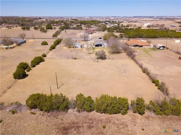 1011 Llewellyn LN, Killeen, TX 76542