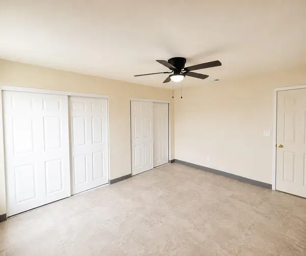 245 Cross Lake DR, Pleasanton, TX 78064