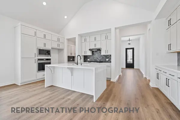 9120 Golden Lion DR, Austin, TX 78744