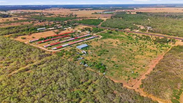 1892 State Highway 304, Gonzales, TX 78629