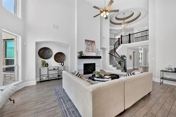 2400 Sunset Vista CIR #39, Spicewood, TX 78669