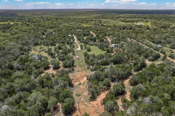 564 Boyd RD, Red Rock, TX 78662