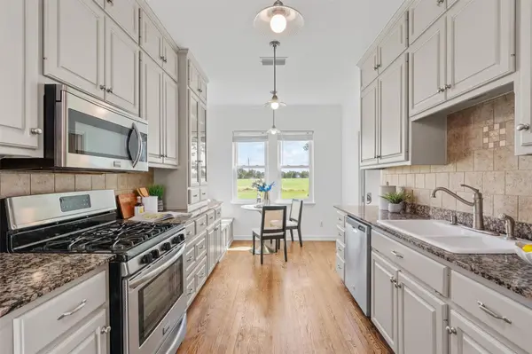 768 Upper Elgin River RD, Elgin, TX 78621