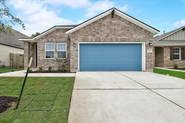 117 Lacey Oak LOOP, San Marcos, TX 78666