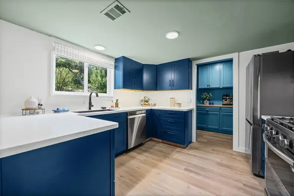 9737 Anderson Village DR, Austin, TX 78729