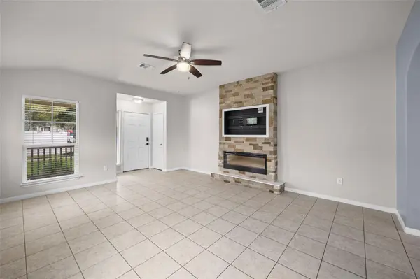 18519 Bandelier DR, Pflugerville, TX 78660