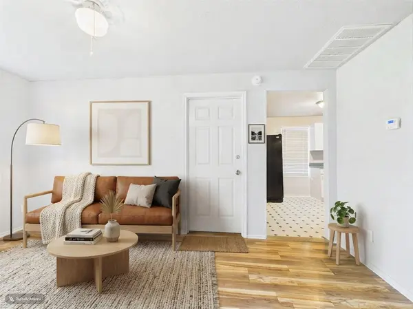 1607 S 2nd ST, Austin, TX 78704