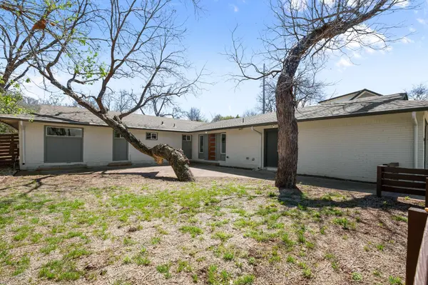 3305 Santa Monica DR, Austin, TX 78741