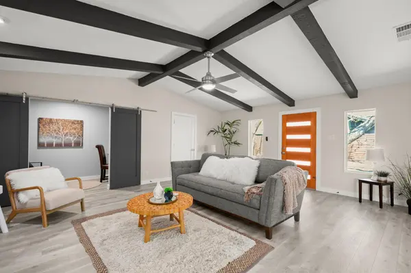 3305 Santa Monica DR, Austin, TX 78741