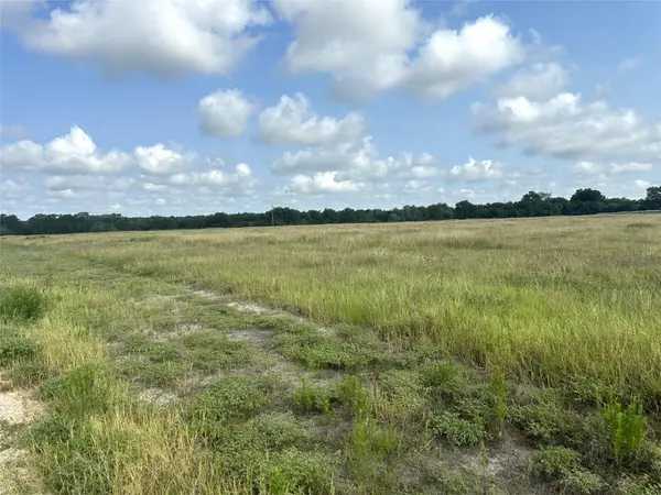 8345 Farm To Market 2145, La Grange, TX 78945