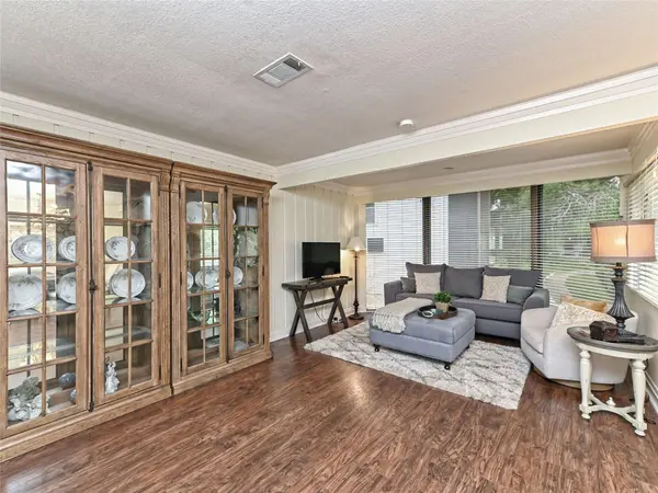 199 World Of Tennis SQ, Lakeway, TX 78738