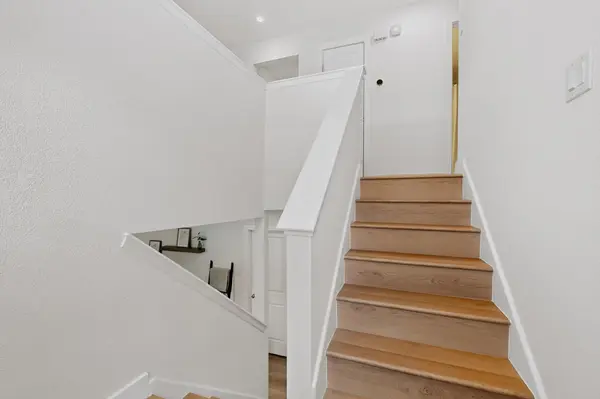 7402 Gaines Mill LN, Austin, TX 78745