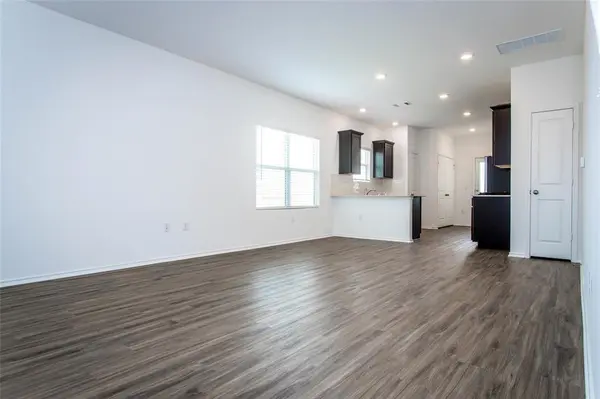 7305 Spotted Leaf WAY, Del Valle, TX 78617
