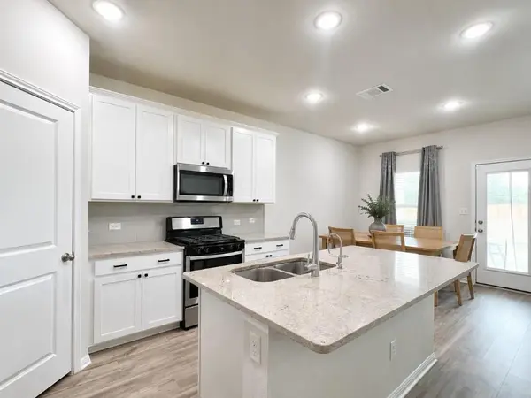 1600 Longhorn Ranch DR, Leander, TX 78641