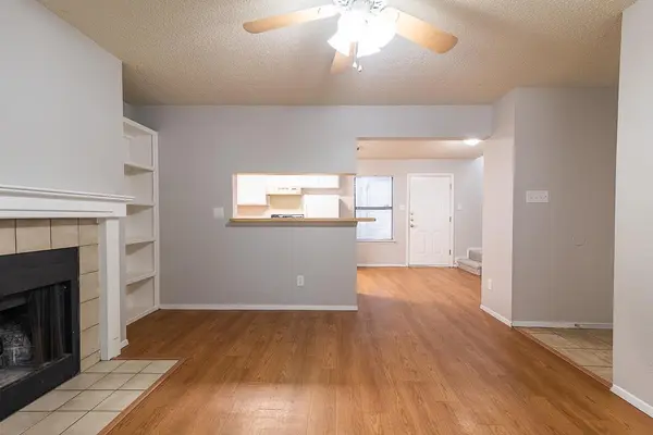 2906 Jadewood CT #B, Austin, TX 78748