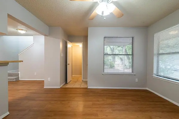 2906 Jadewood CT #B, Austin, TX 78748