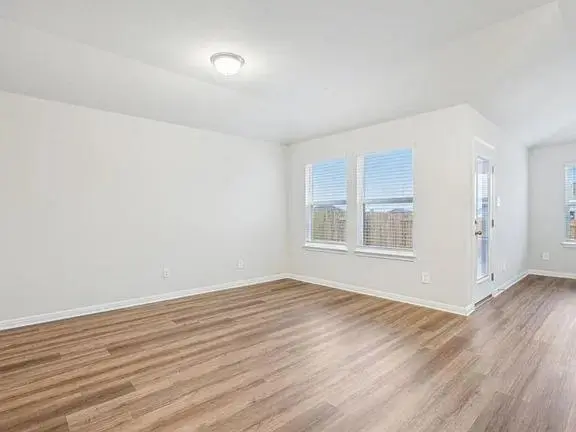 225 Little Green TRL, Jarrell, TX 76537