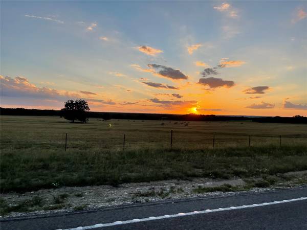 000 Happy Ridge DR, Briggs, TX 78608