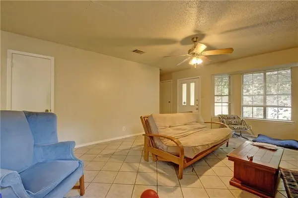 2011 Kirksey DR #A, Austin, TX 78741