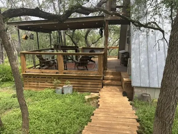 5300 Hilliard RD, San Marcos, TX 78666