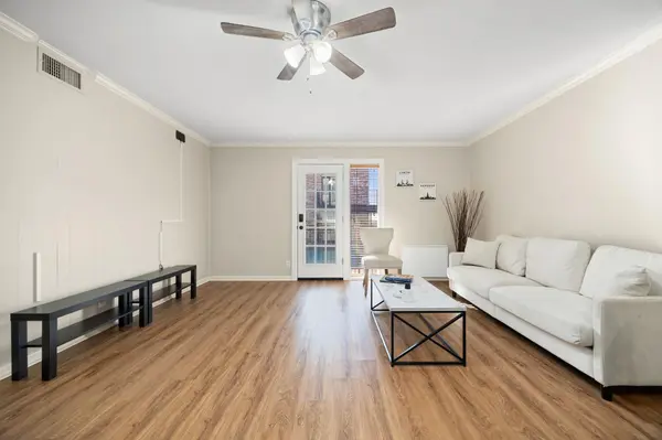 6501 E Hill DR #111, Austin, TX 78731