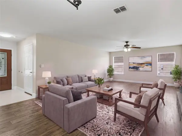 414 Walnut CRST, Selma, TX 78154