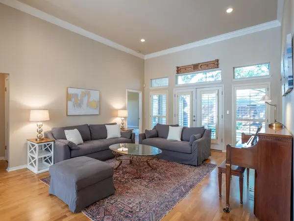 17200 PONCHO SPRINGS LN, Austin, TX 78717