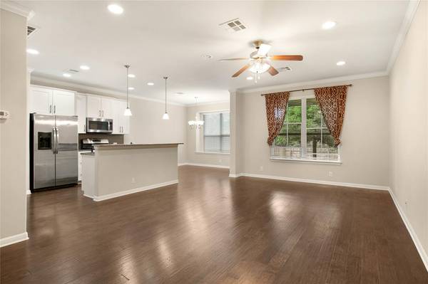 13400 Briarwick DR #702, Austin, TX 78729