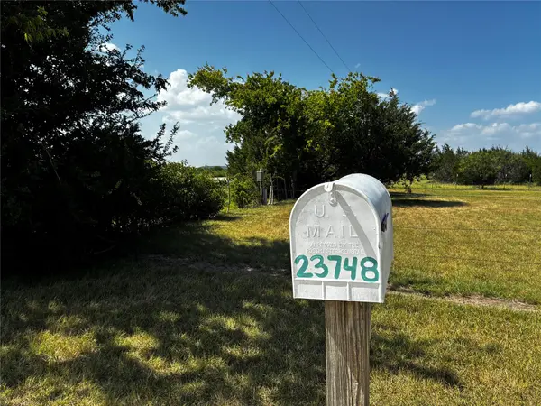 23748 N Us Highway 281, Lampasas, TX 76550