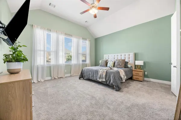 531 Great Lawn BND, Liberty Hill, TX 78642