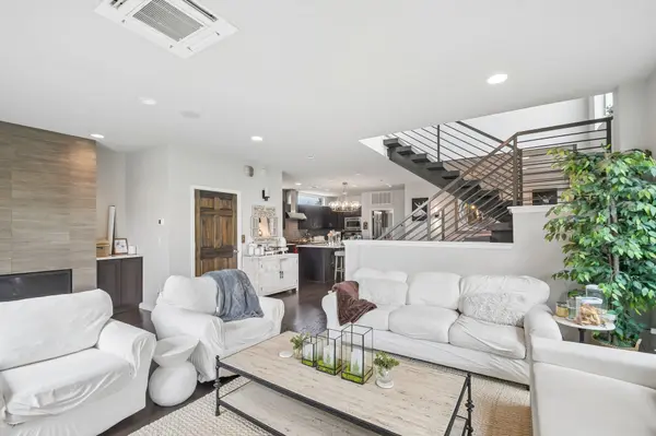 1142 Lost Creek BLVD #12, Austin, TX 78746