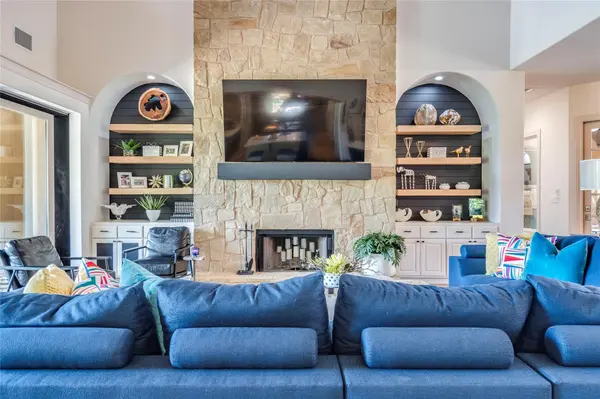 166 Encantada, Horseshoe Bay, TX 78657