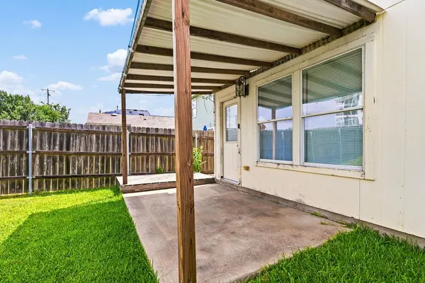 6616 Plains Crest DR, Del Valle, TX 78617