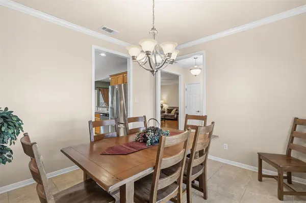420 Rundberg DR, Jarrell, TX 76537