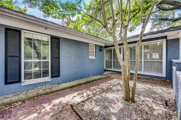 8803 Westover Club DR #B, Austin, TX 78759
