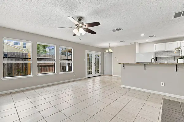 7825 Beauregard CIR #3A, Austin, TX 78745