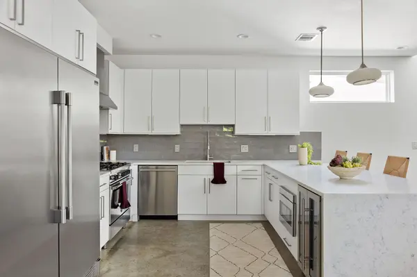 1182 Oakgrove Ave #A, Austin, TX 78702