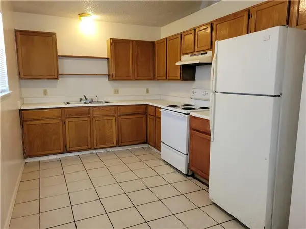 1609 Jones ST #A, Taylor, TX 76574