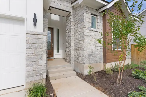 313 West Faulkner ST, Liberty Hill, TX 78642