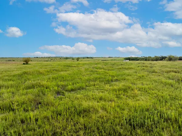 5275 County Road 424 RD, Taylor, TX 76574