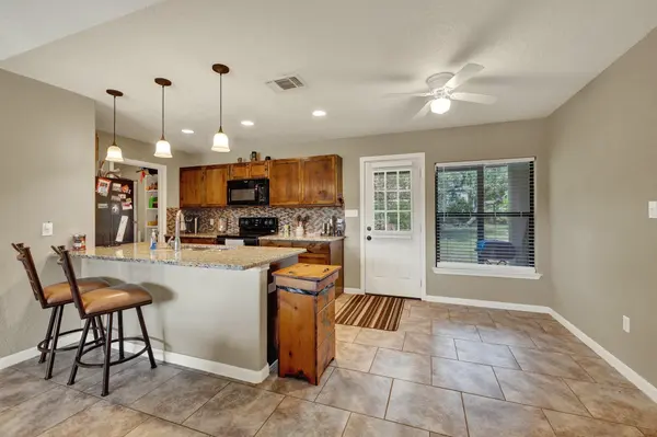 4142 Morningside WAY, Canyon Lake, TX 78133