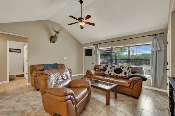 4142 Morningside WAY, Canyon Lake, TX 78133