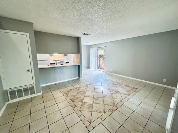 1318 Southport DR #B, Austin, TX 78704