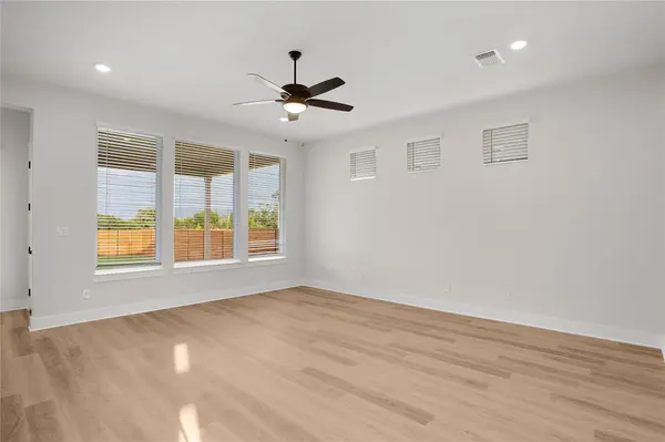 2116 Tobiano TRCE, Georgetown, TX 78633
