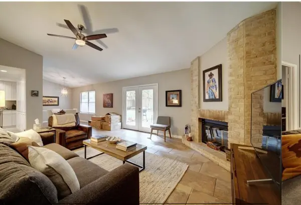 9518 Topridge DR #17, Austin, TX 78750