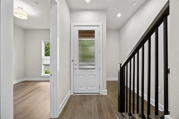 1211 Shore District RD, Austin, TX 78741