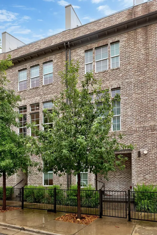 1211 Shore District RD, Austin, TX 78741