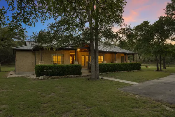 447 Miss Donna LN, Dripping Springs, TX 78620